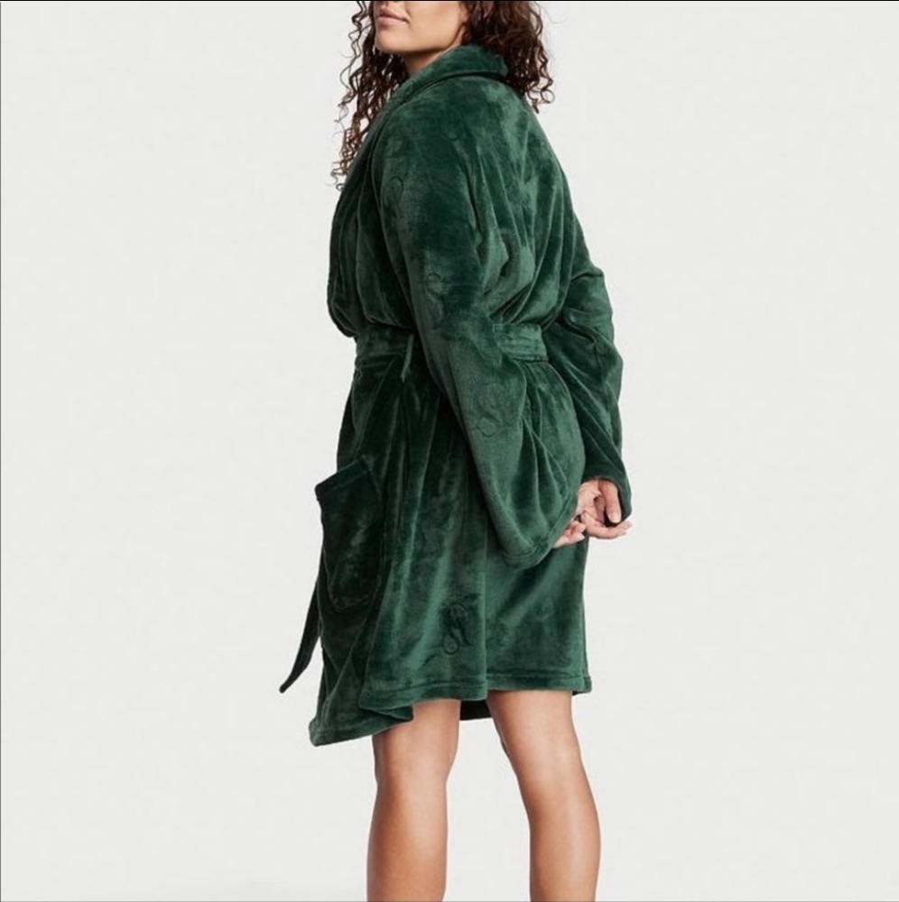 Victoria's Secret Robe Sizr M/L - Picture 2 of 10